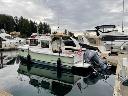 Ranger Tugs R-23 image