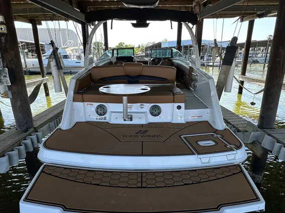 Four Winns HD8 image