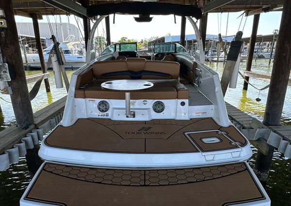 Four Winns HD8 image