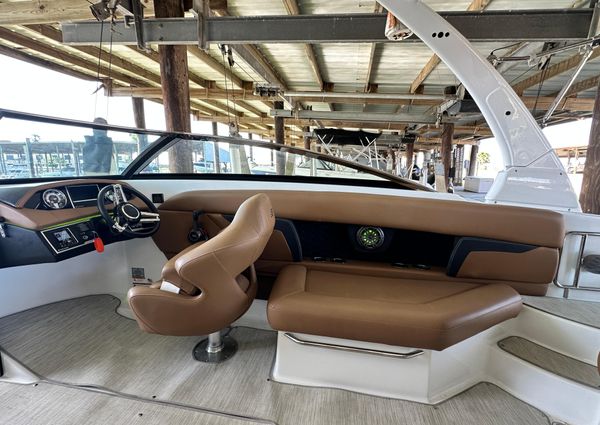 Four Winns HD8 image