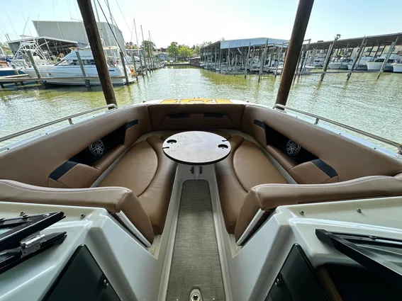 Four Winns HD8 image