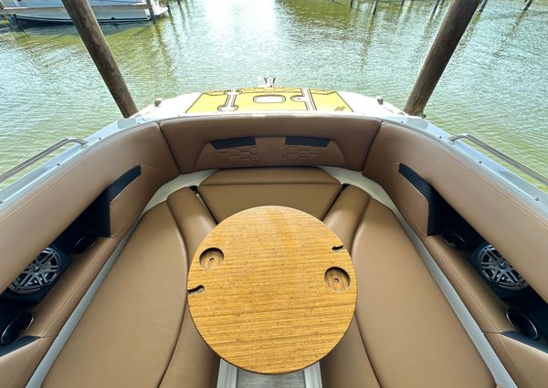 Four Winns HD8 image