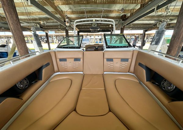 Four Winns HD8 image