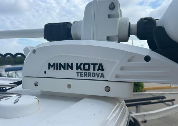 Sportsman Masters 267OE Bay Boat image