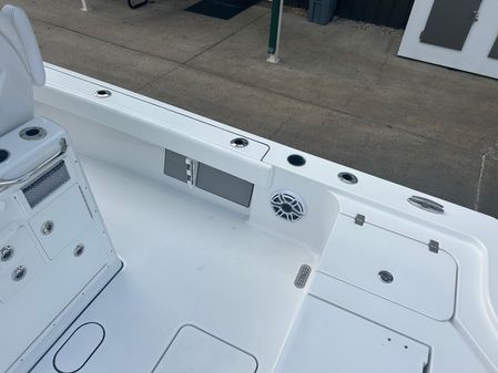 Sportsman Masters 267OE Bay Boat image