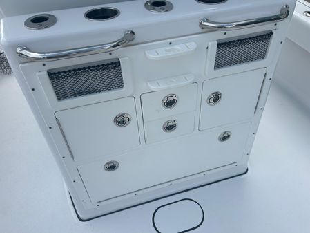 Sportsman Masters 267OE Bay Boat image