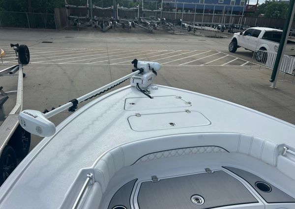 Sportsman Masters 267OE Bay Boat image