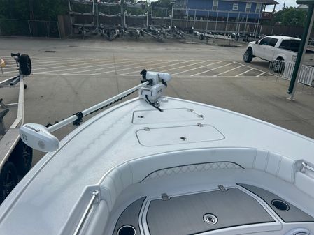 Sportsman Masters 267OE Bay Boat image