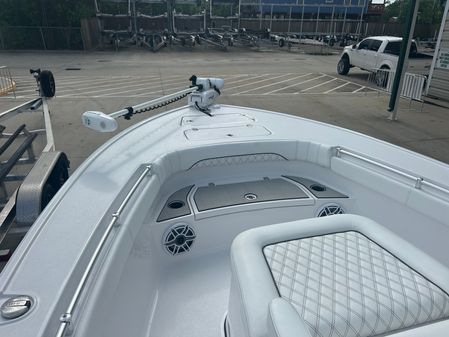 Sportsman Masters 267OE Bay Boat image