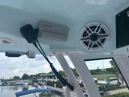 Sportsman Masters 267OE Bay Boat image