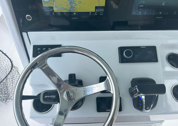 Sportsman Masters 267OE Bay Boat image