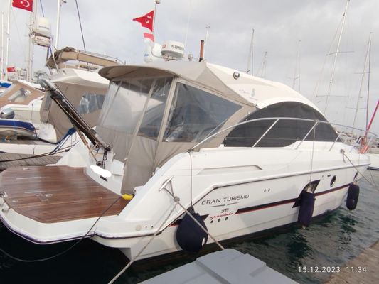 Beneteau GRAN TURISMO 38 - main image