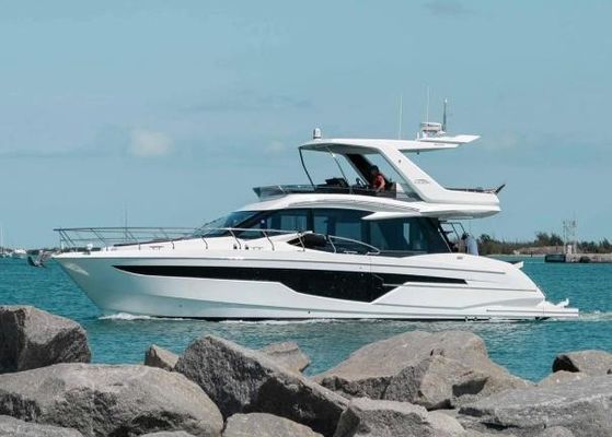 Galeon 500 Fly - main image