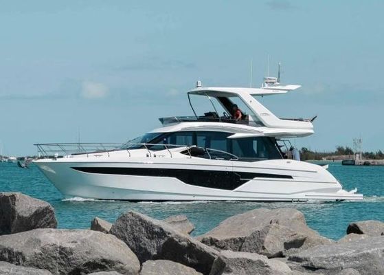 Galeon 500-FLY - main image