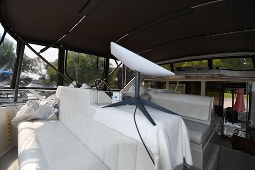 Carver 405-MOTOR-YACHT image