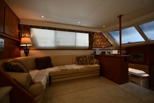 Carver 405-MOTOR-YACHT image