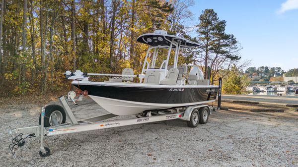 Sea Pro 208 Bay 