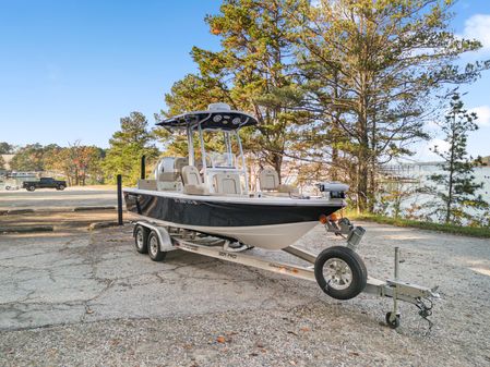 Sea Pro 208 Bay image