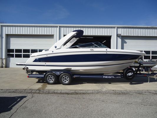 Regal 26 FasDeck - main image