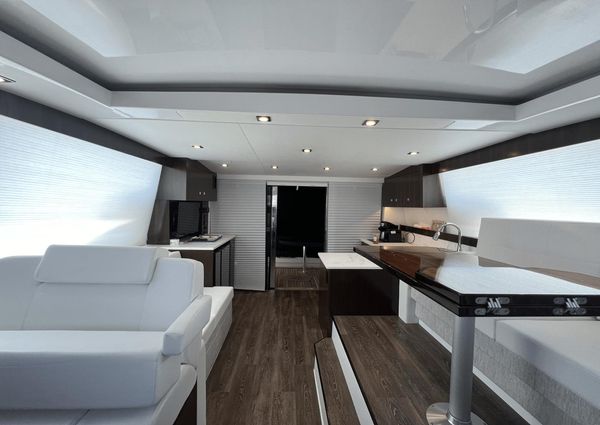 Cruisers Yachts 46 Cantius image