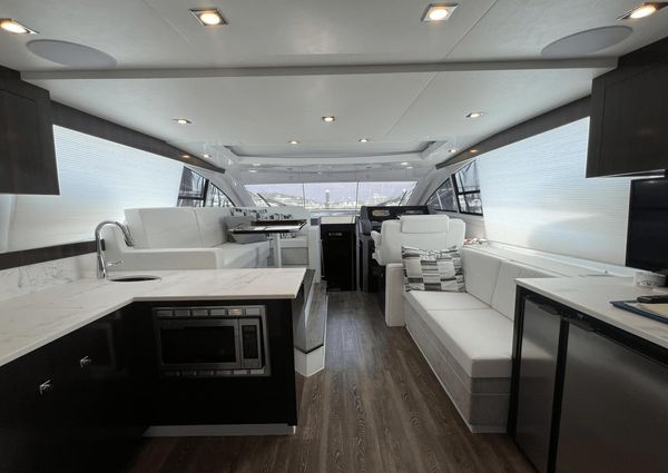 Cruisers Yachts 46 Cantius image