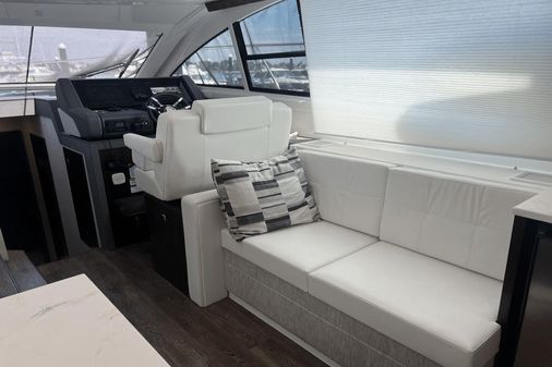 Cruisers Yachts 46 Cantius image