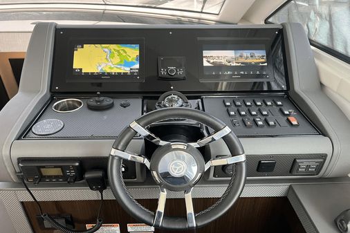 Cruisers Yachts 46 Cantius image