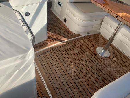 Sea Ray 410 Sundancer image