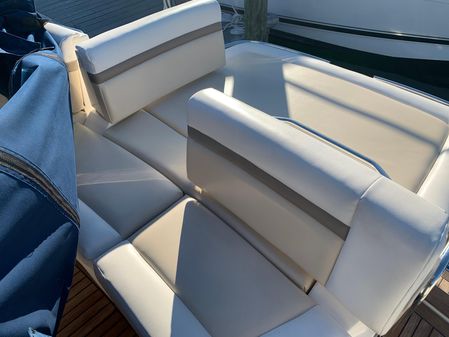 Sea Ray 410 Sundancer image