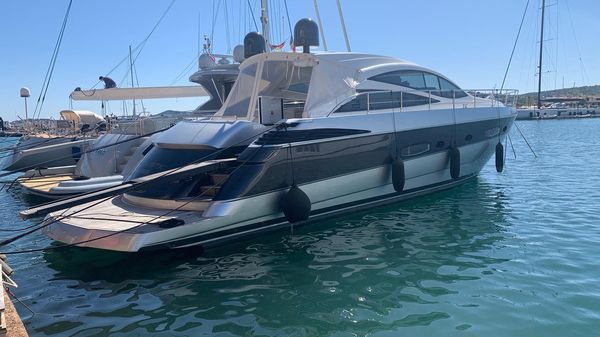 Pershing 56