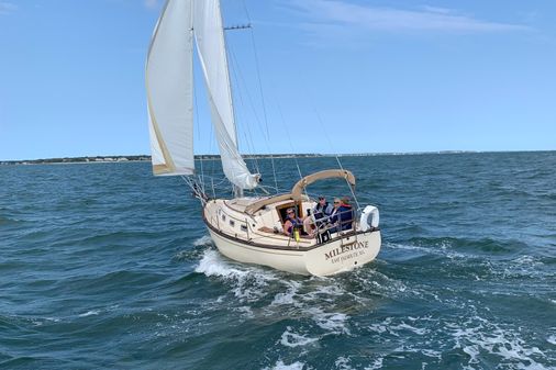 Island Packet 27 Sloop image