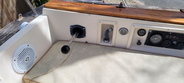 Island Packet 27 Sloop image