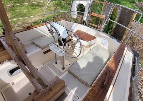 Island Packet 27 Sloop image