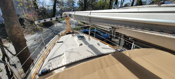 Island Packet 27 Sloop image