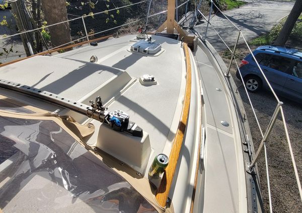 Island Packet 27 Sloop image