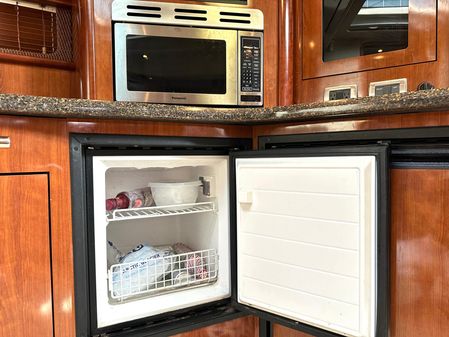 Sea Ray Sundancer 420 image