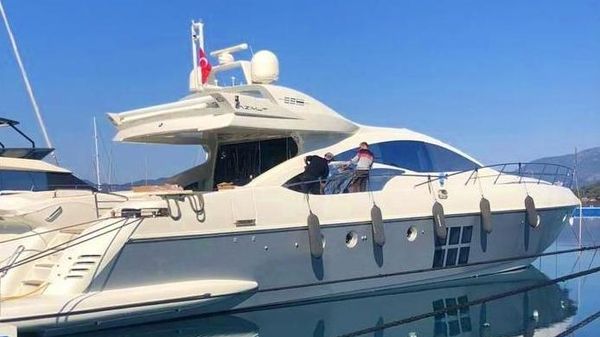 Azimut 86S