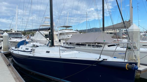 J Boats 145
