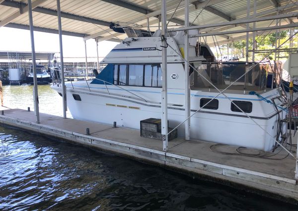 Carver 32-AFT-CABIN image