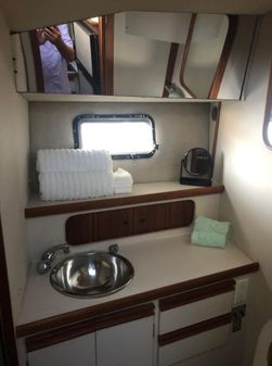 Carver 32-AFT-CABIN image