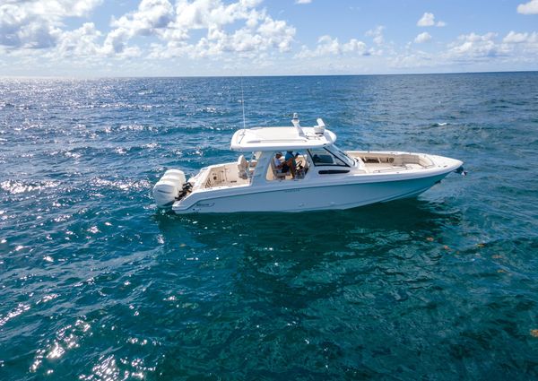 Boston Whaler 350 Realm image