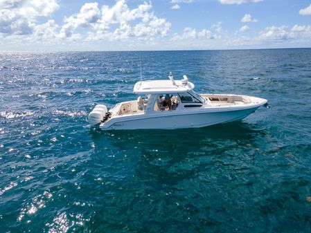 Boston Whaler 350 Realm image