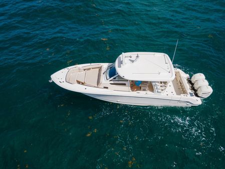 Boston Whaler 350 Realm image