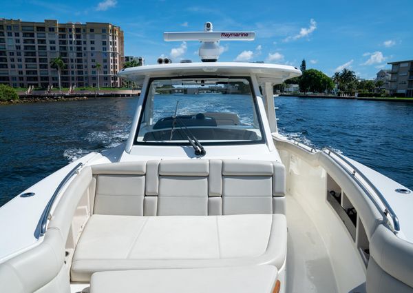 Boston Whaler 350 Realm image