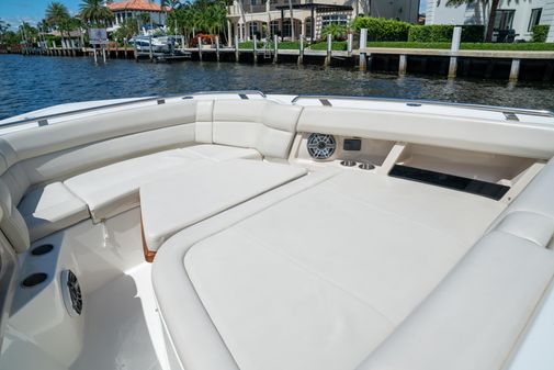 Boston Whaler 350 Realm image