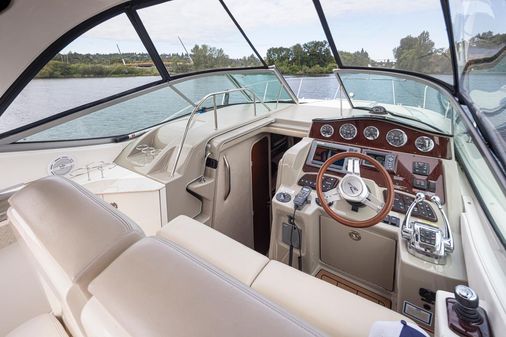 Sea Ray Sundancer 330 image