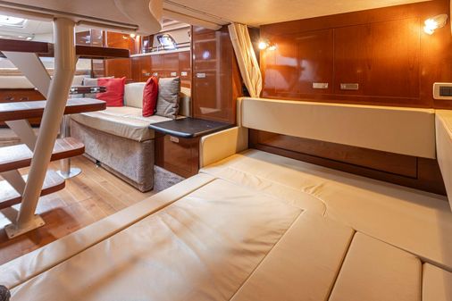 Sea Ray Sundancer 330 image