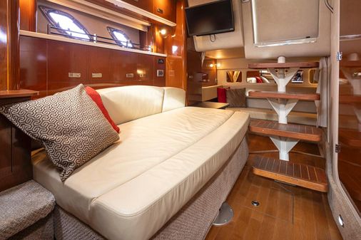 Sea Ray Sundancer 330 image