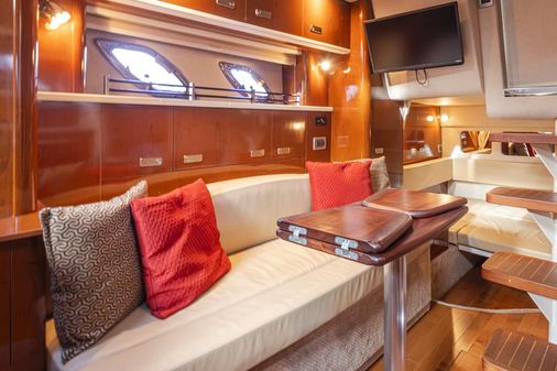 Sea Ray Sundancer 330 image