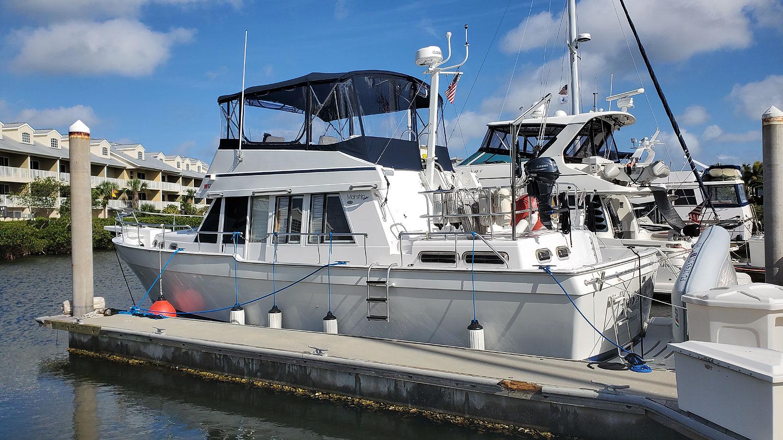 ★マトリックス　APU•三船ラストスタンド 1999 Mainship 430 Aft Cabin 3SR Ruskin, Florida - Welcome to Great